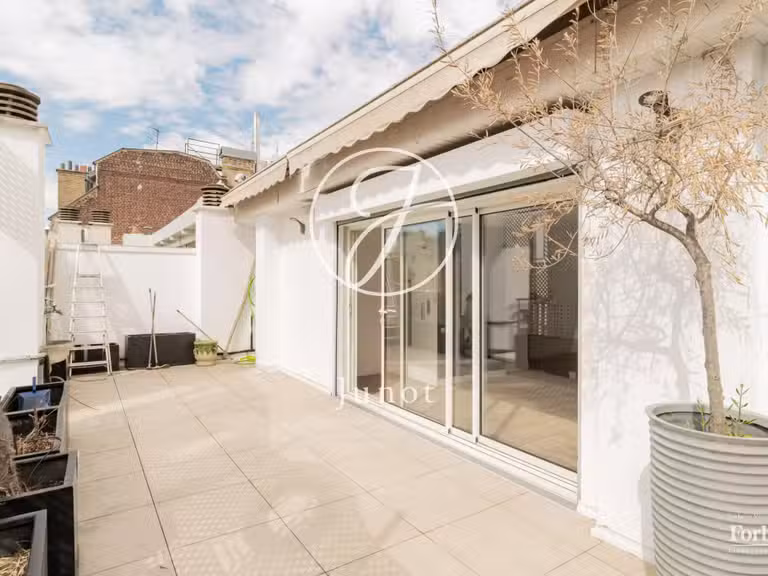 Appartement Paris 17e - 2 chambres - 128m²