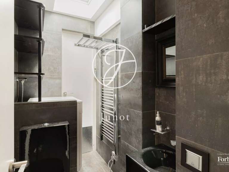 Appartement Paris 17e - 2 chambres - 128m²