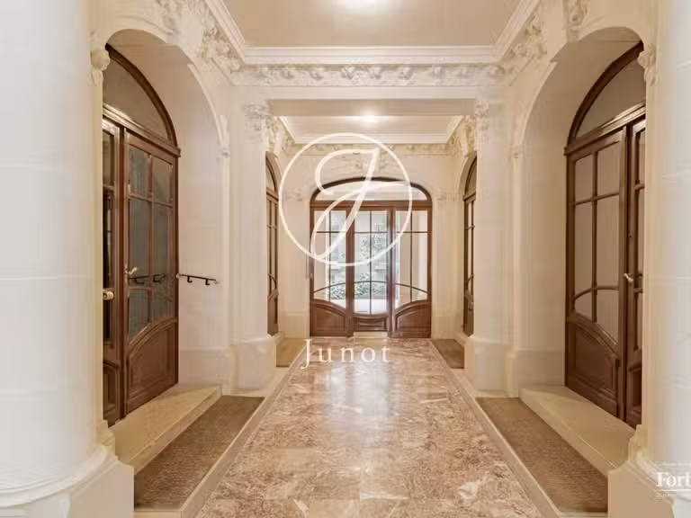 Appartement Paris 17e - 2 chambres - 83m²