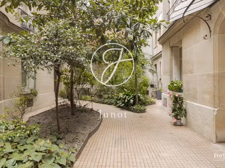 Appartement Paris 17e - 2 chambres - 83m²