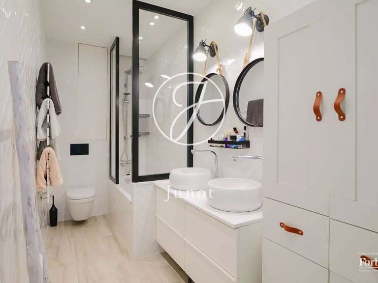 Appartement Paris 17e - 3 chambres - 95m²