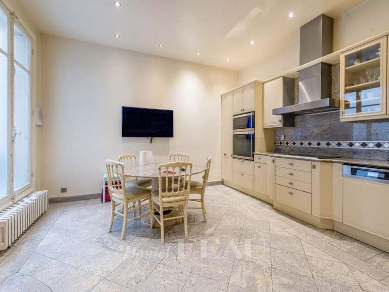 Appartement Paris 17e - 4 chambres - 253m²
