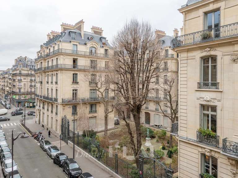 Appartement Paris 17e - 4 chambres - 253m²