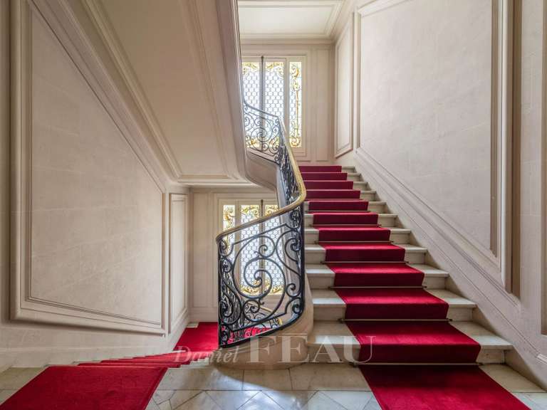 Appartement Paris 17e - 4 chambres - 253m²