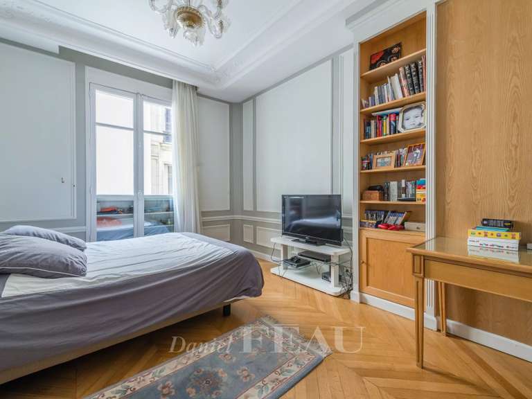 Appartement Paris 17e - 4 chambres - 253m²