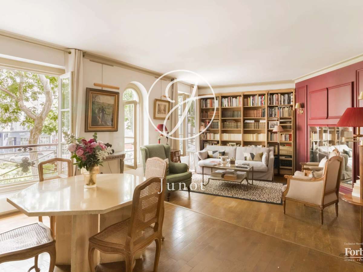 Apartment Paris 17e