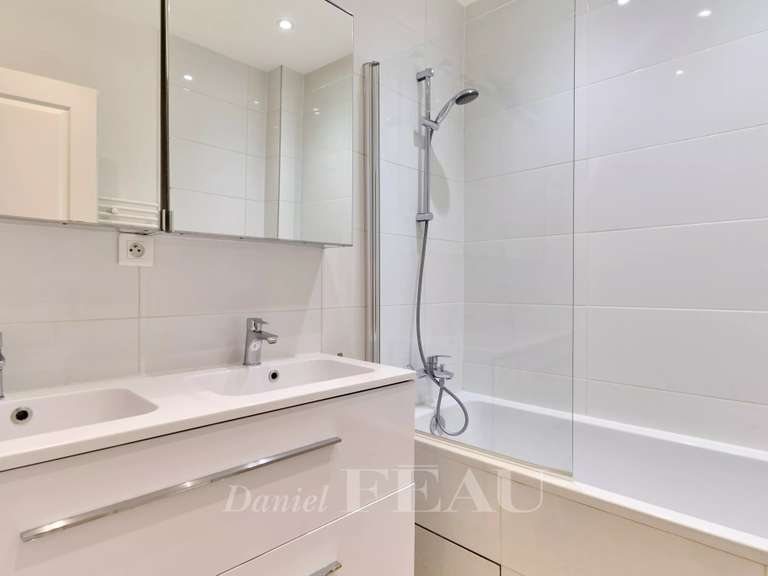 Appartement Paris 17e - 3 chambres - 102m²