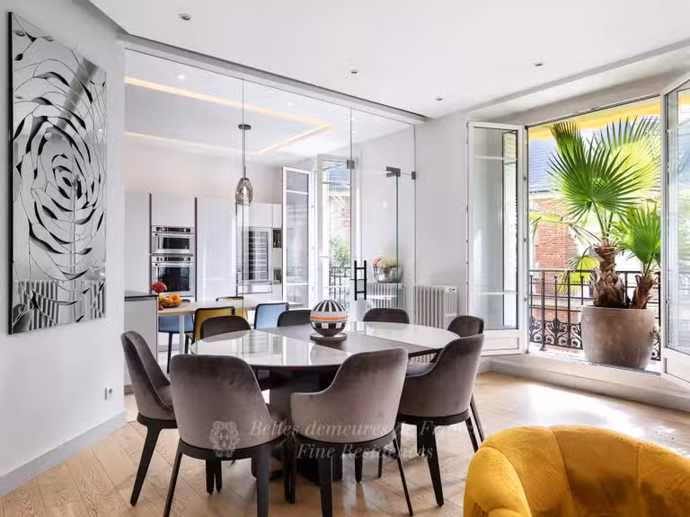 Appartement Paris 17e - 3 chambres - 170m²