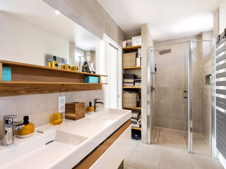 Appartement Paris 17e - 3 chambres - 170m²