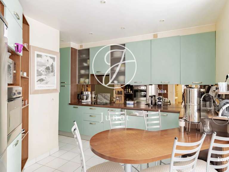 Appartement Paris 17e - 3 chambres - 125m²