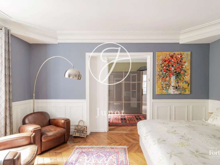 Appartement Paris 17e - 3 chambres - 125m²