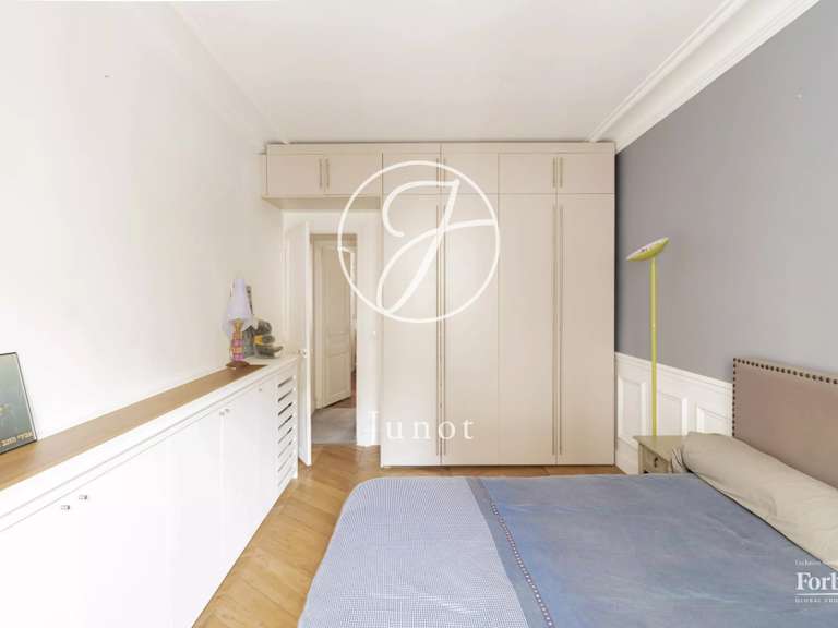 Appartement Paris 17e - 3 chambres - 125m²