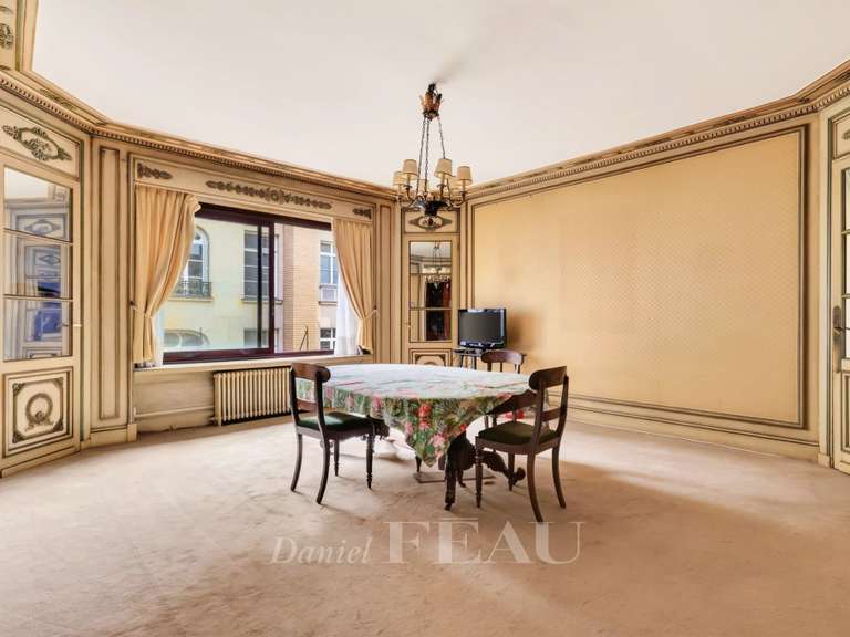 Appartement Paris 17e - 6 chambres - 318m²