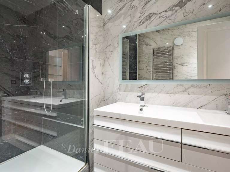 Appartement Paris 17e - 3 chambres - 149m²