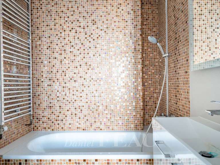 Appartement Paris 17e - 3 chambres - 149m²