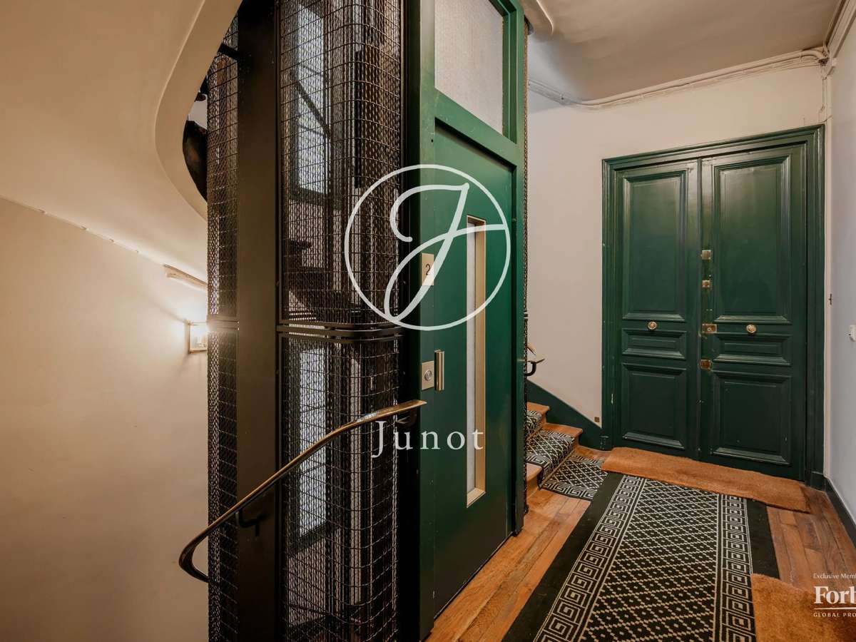 Apartment Paris 17e