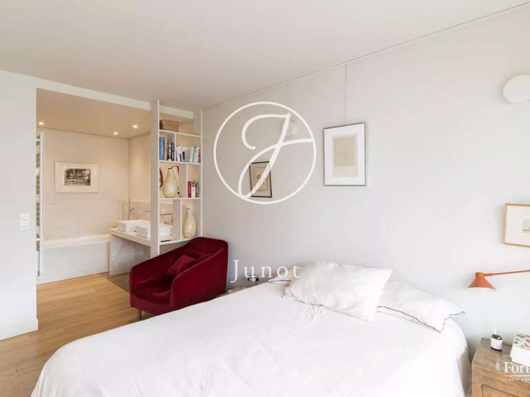 Appartement Paris 17e - 3 chambres - 114m²