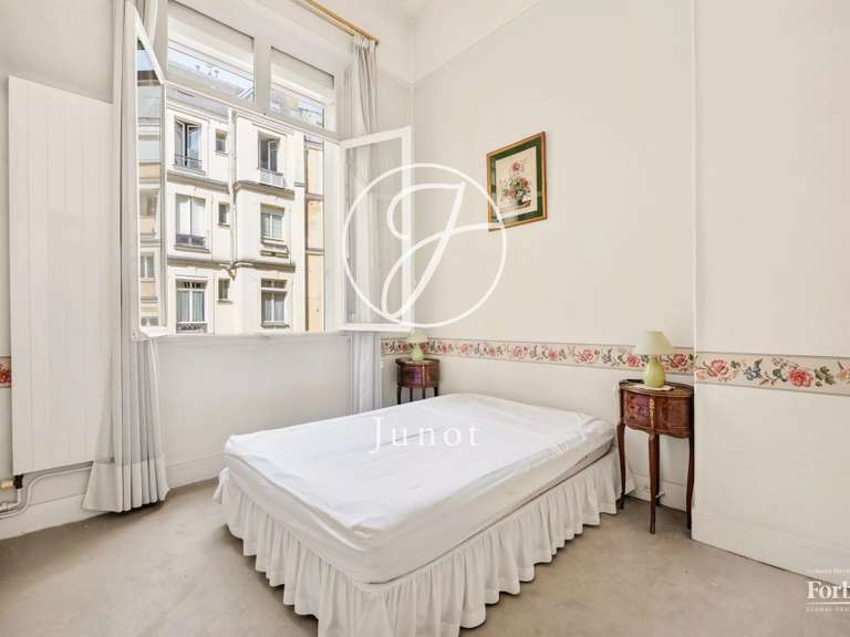 Appartement Paris 17e - 3 chambres - 186m²