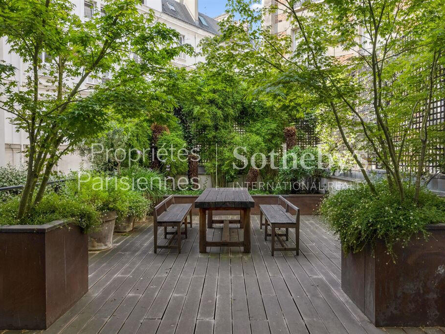 Mansion Paris 17e