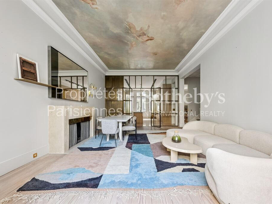 Mansion Paris 17e