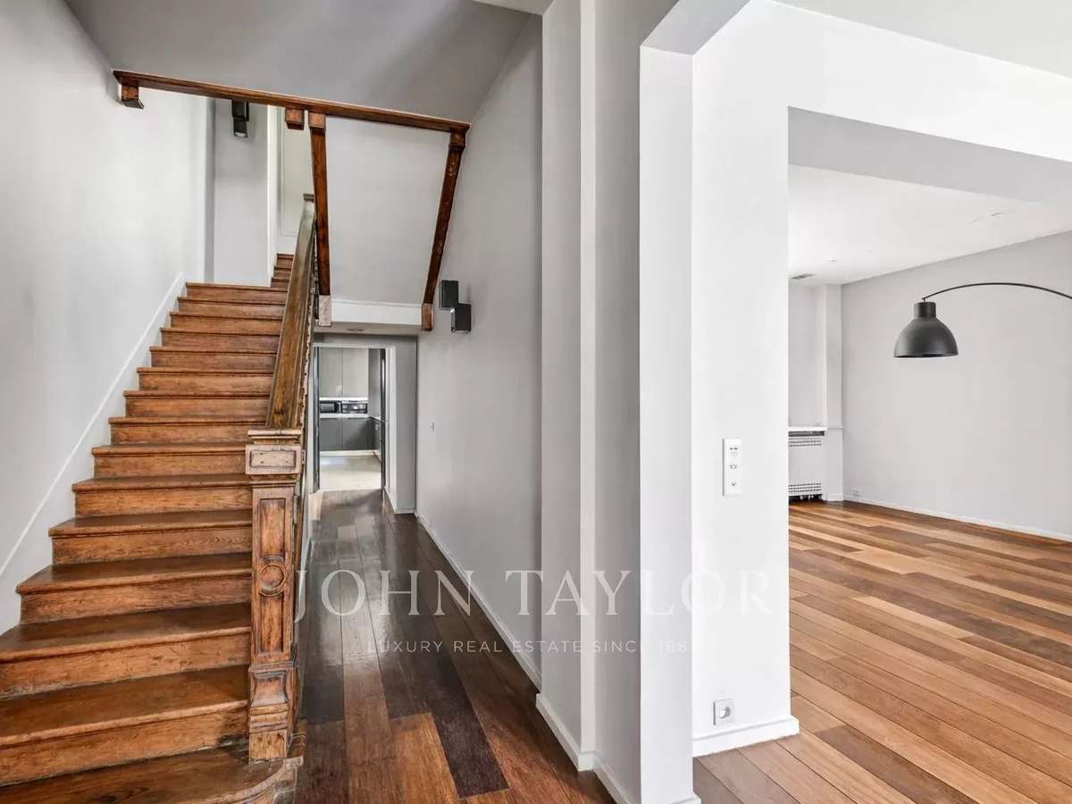 Mansion Paris 17e