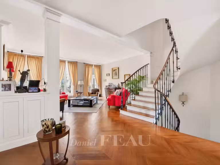 Hôtel particulier Paris 17e - 5 chambres - 309m²