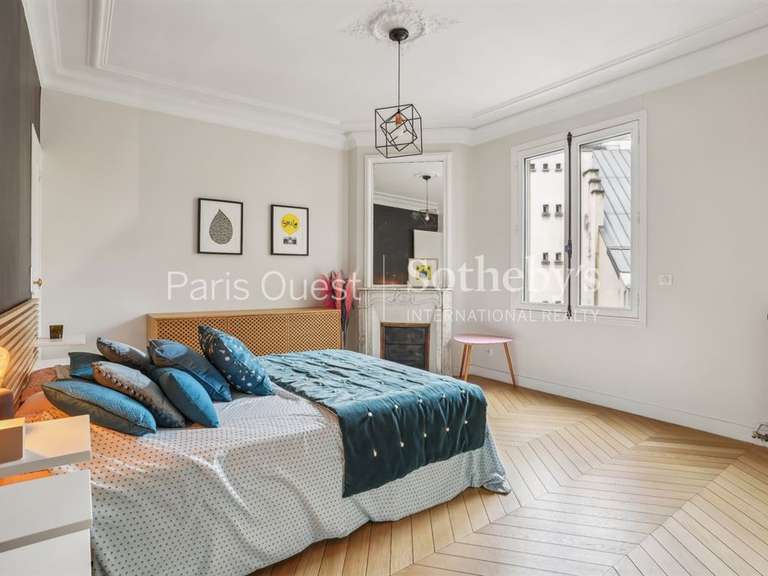 Maison Paris 17e - 6 chambres - 245m²