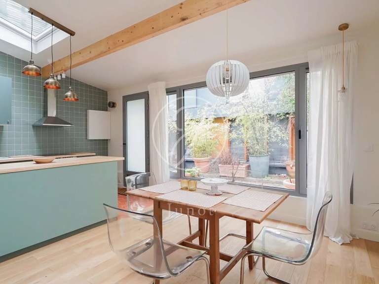 House Paris 17e - 2 bedrooms - 59m²