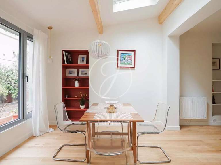 House Paris 17e - 2 bedrooms - 59m²