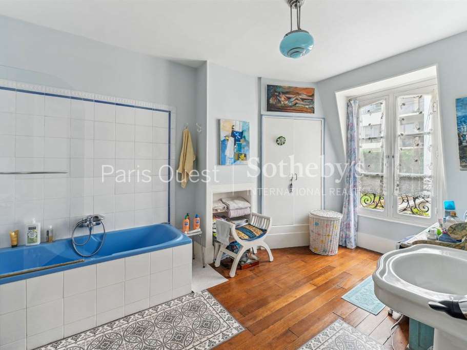House Paris 17e