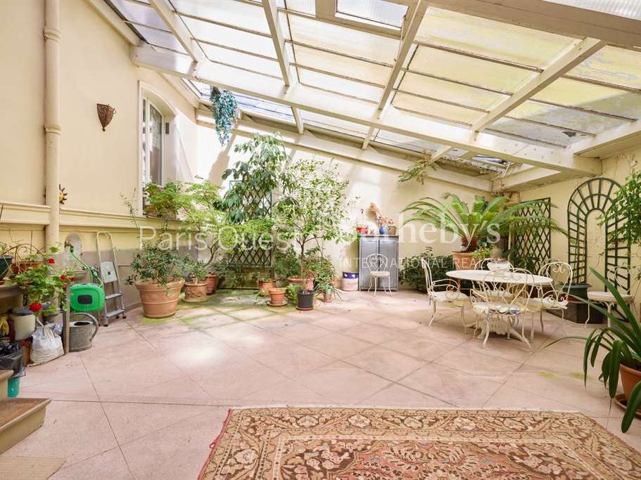 House Paris 17e