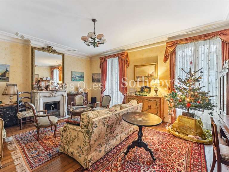 House Paris 17e - 6 bedrooms - 368m²