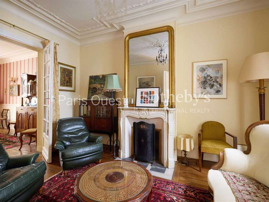 House Paris 17e