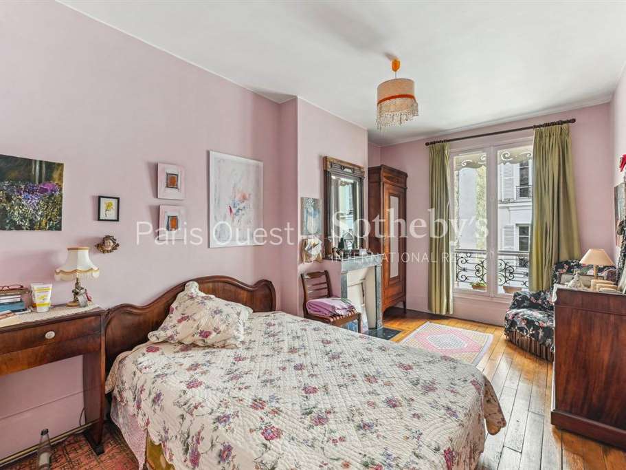 House Paris 17e