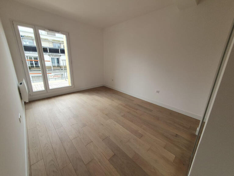 Apartment Paris 18e - 64m²