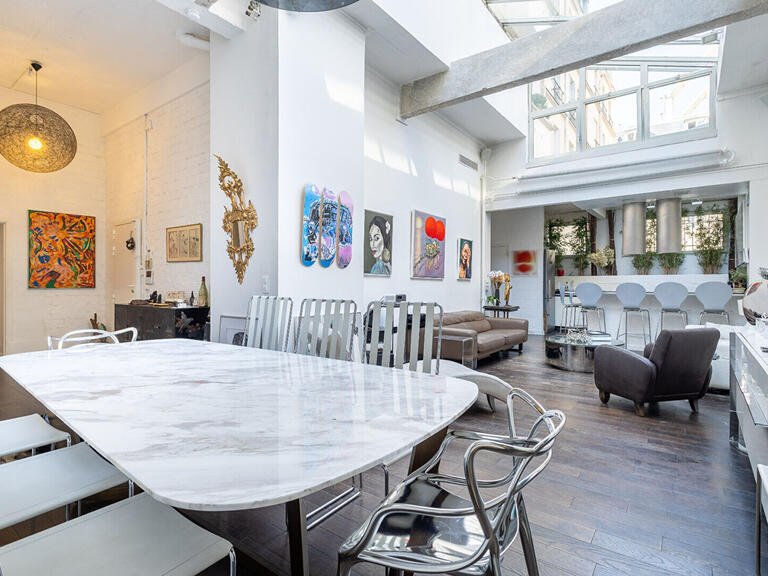 Appartement Paris 18e - 6 chambres - 248m²