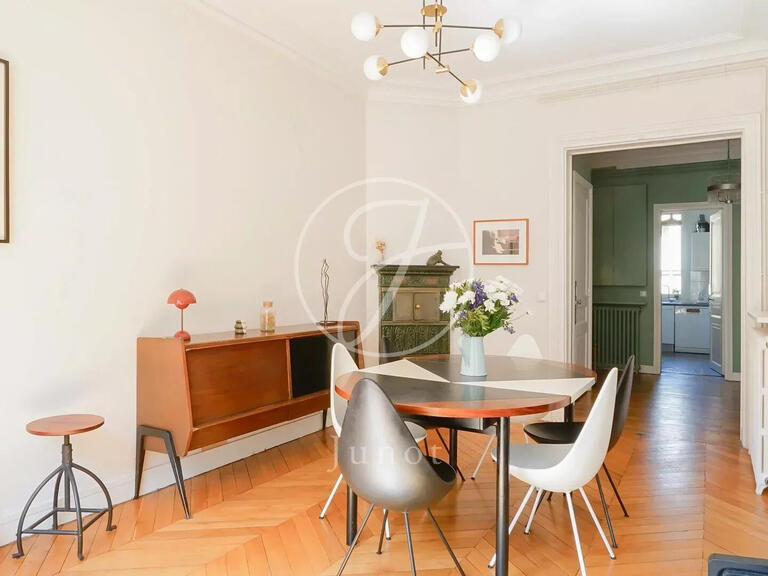 Appartement Paris 18e - 2 chambres - 89m²