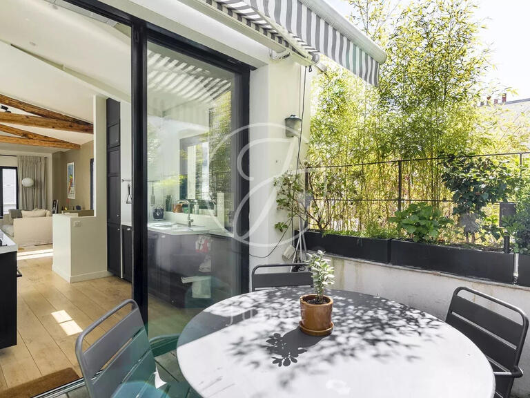 Appartement Paris 18e - 2 chambres - 100m²