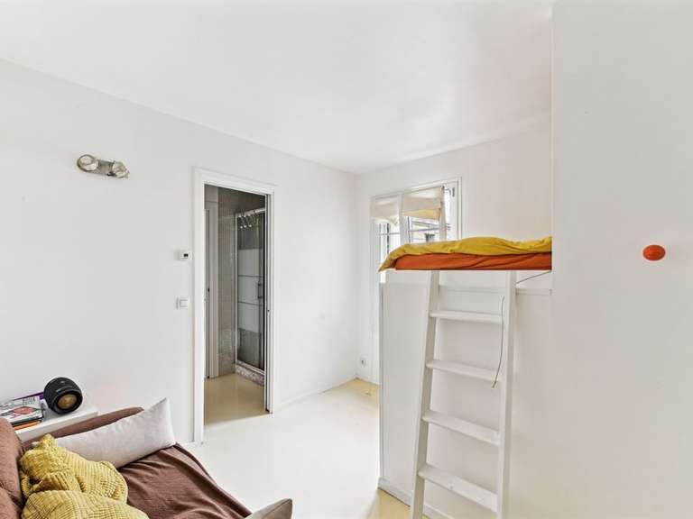 Appartement Paris 18e - 4 chambres - 239m²