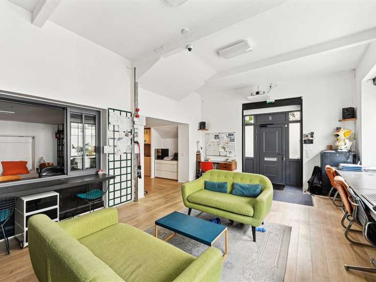 Appartement Paris 18e - 4 chambres - 239m²