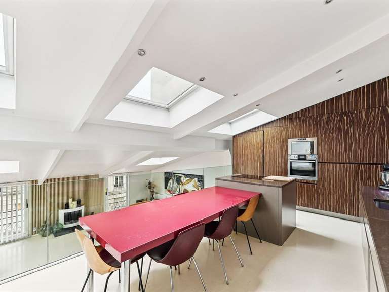 Appartement Paris 18e - 4 chambres - 239m²