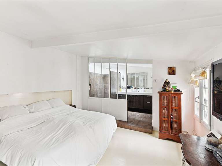 Appartement Paris 18e - 4 chambres - 239m²