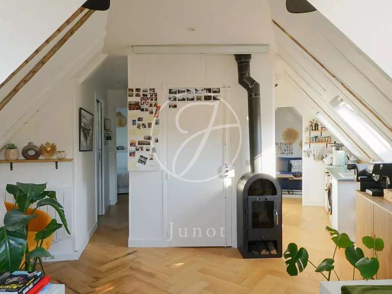 Appartement Paris 18e - 2 chambres - 36m²