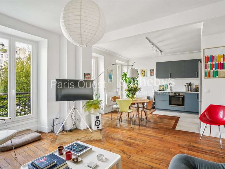 Appartement Paris 18e - 2 chambres - 62m²