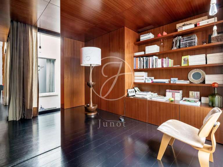 Apartment Paris 18e - 2 bedrooms - 160m²