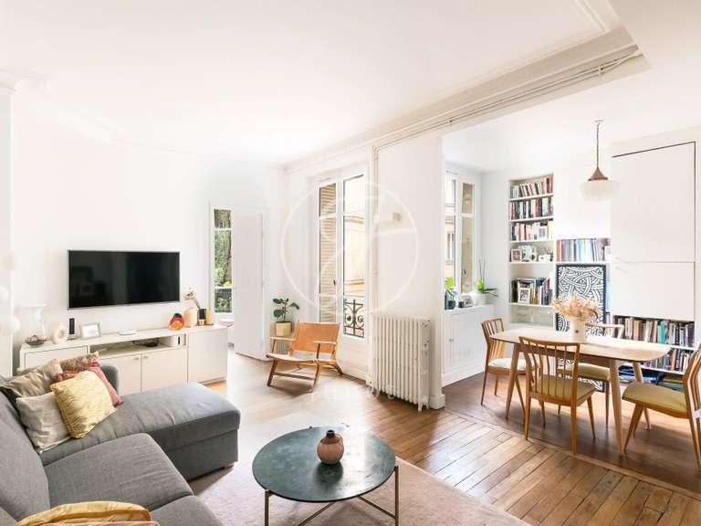 Appartement Paris 18e - 3 chambres - 84m²