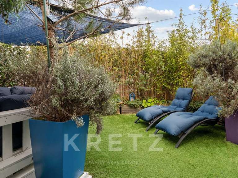 Appartement Paris 18e - 4 chambres - 130m²