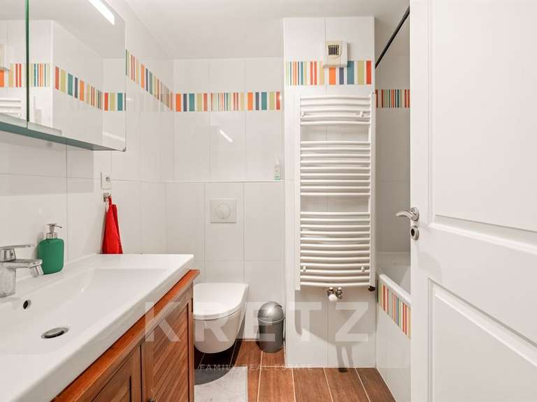 Appartement Paris 18e - 4 chambres - 130m²