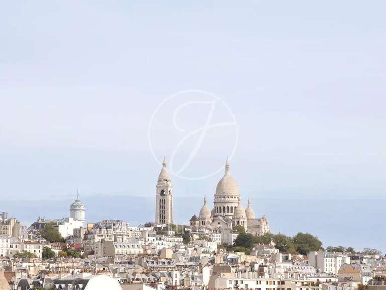 Appartement Paris 18e - 3 chambres - 155m²