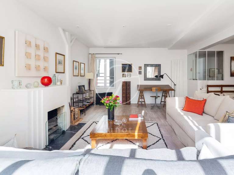 Appartement Paris 18e - 2 chambres - 118m²